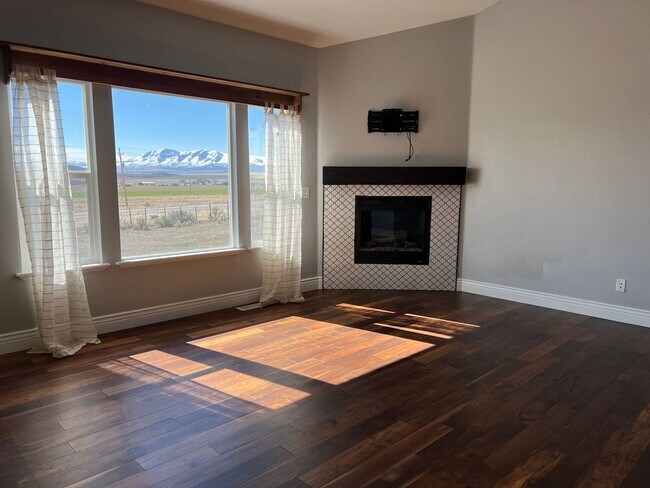 Foto del edificio - Beautiful Stockton Home with Stunning Mountain and Valley Views