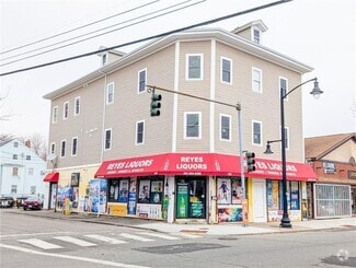 Building Photo - 1187 Westminster St