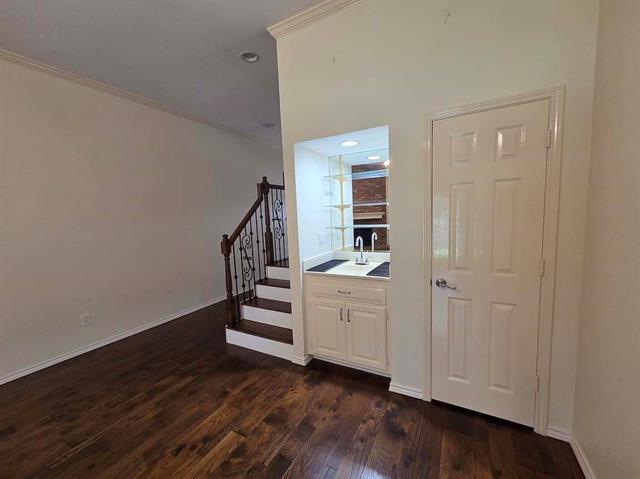 Building Photo - 5839 Lake Point Dr
