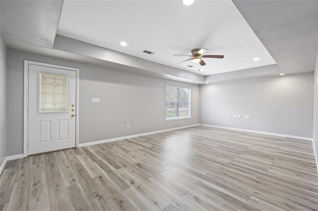 Foto del edificio - 1728 Connorvale Rd