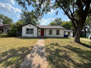 Building Photo - 1709 Nelva St