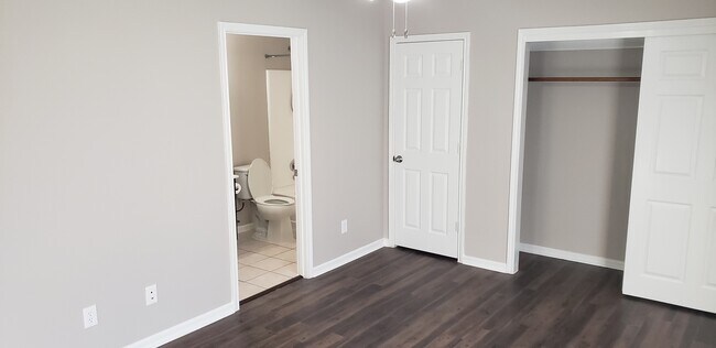 Foto del edificio - Deer Park Apartments - 1411
