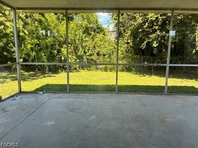 Building Photo - 913 Entrada Dr