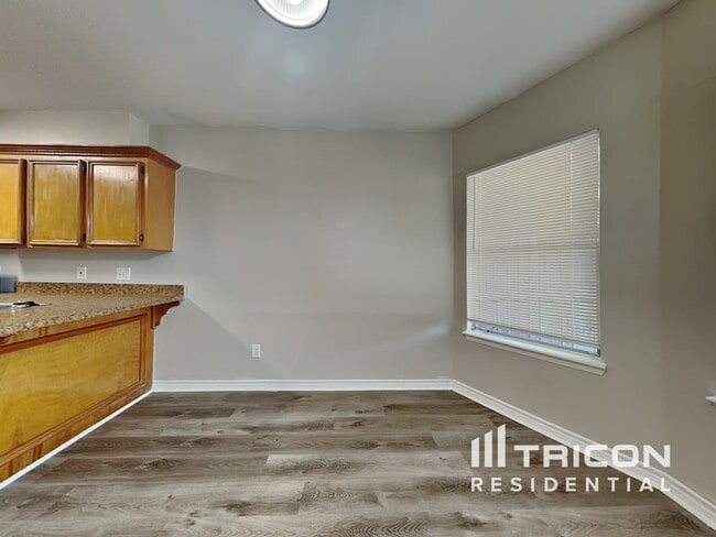 Building Photo - 13311 Danshire Dr