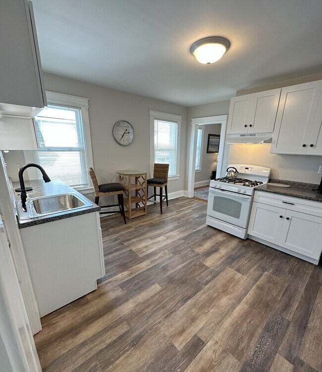 Building Photo - 664 Flatbush Ave