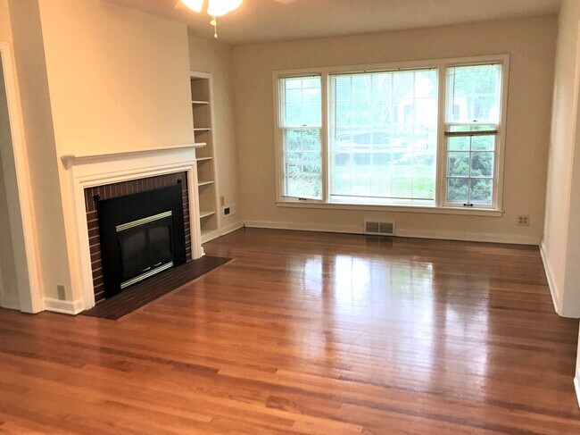 Foto del edificio - 306 S Owen Dr