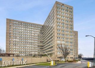 Foto principal - 1 br, 2 bath House - 8900 E Jefferson Ave
