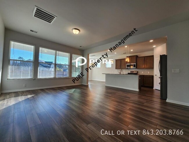 Building Photo - 108 Marinella Dr