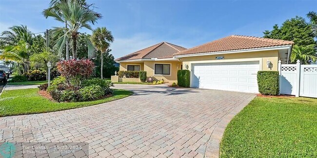 Foto del edificio - 3111 NE 56th Ct
