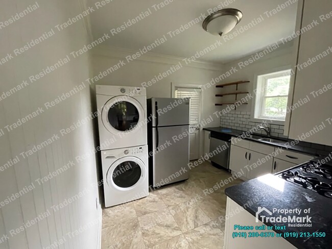 Building Photo - Cozy 2 Bed, 1 Bath Home in Convenient Rale...