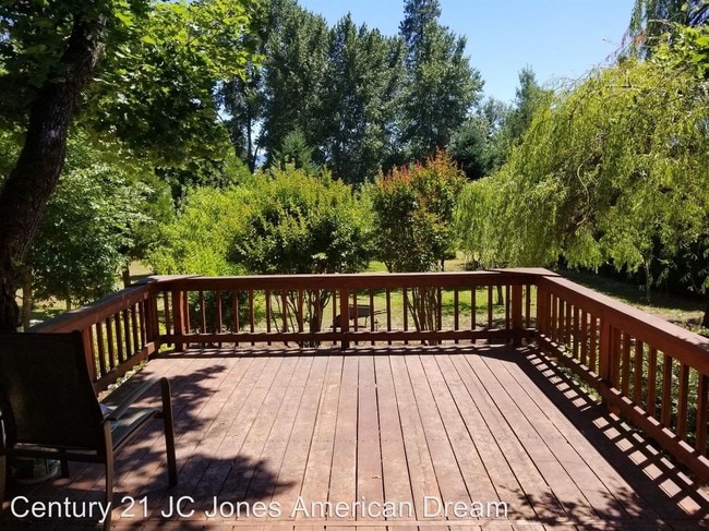 Building Photo - 4 br, 2 bath House - 1211 SW Ironwood Dr.