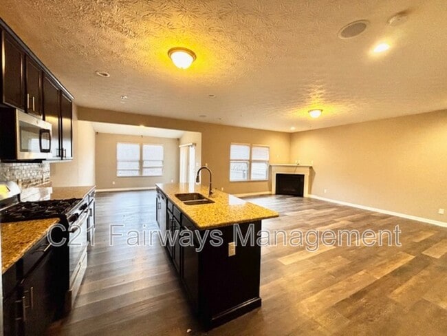 Foto del edificio - 6469 Lindsey Ln