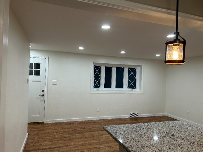 Photo - 214 Barbara Dr House