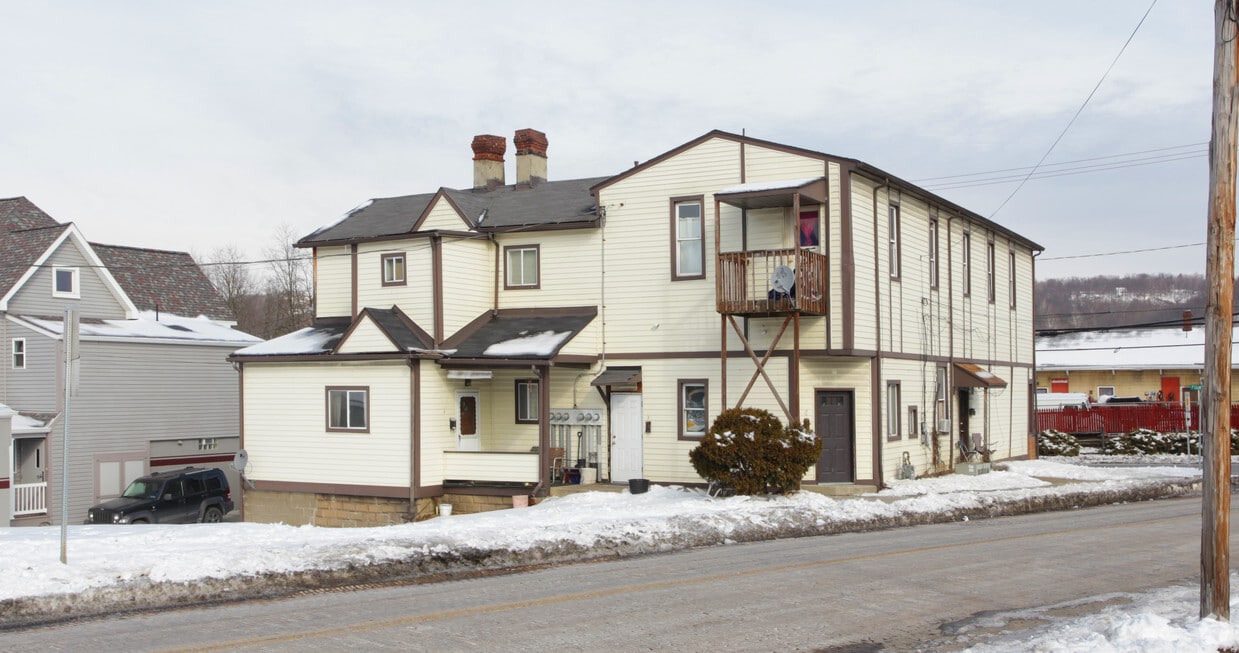 Building Photo - 1428 4th Ave