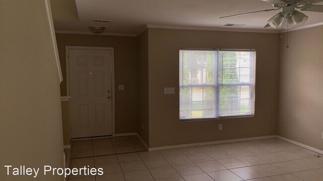 Building Photo - 4 br, 2.5 bath House - 2814 Buckleigh Drive
