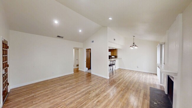 Foto del edificio - Charming 3 Bed Condo In Redlands