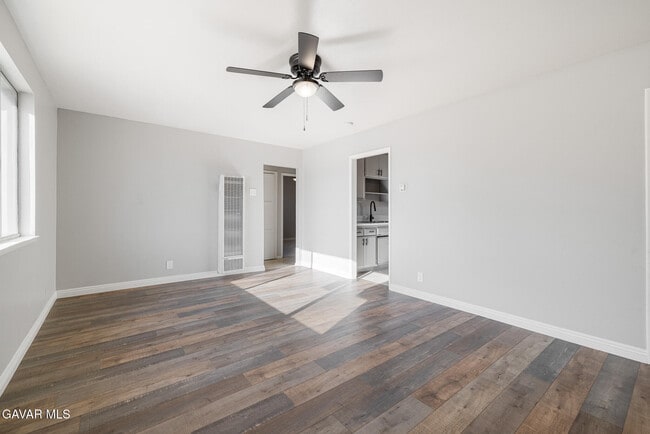 Building Photo - 45308 12th St W