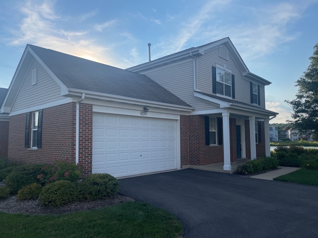 Primary Photo - 600 Legend Ln