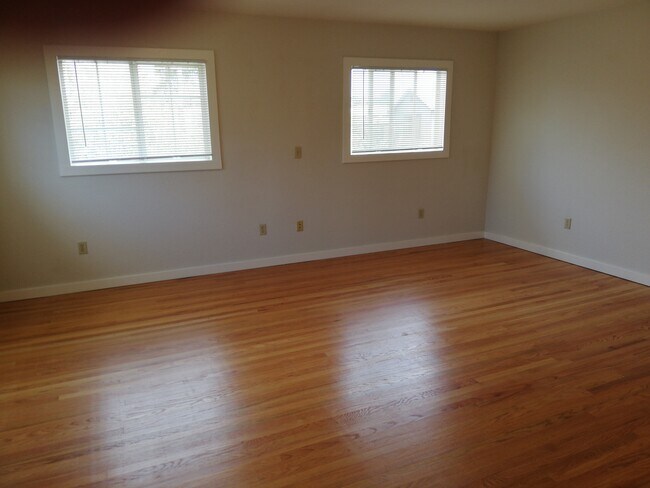 Building Photo - 5842 Occidental St