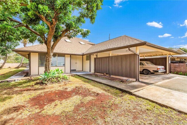 Building Photo - Mililani Town VERY Spacious 4 bedroom, 2 bath house, carport, big level yard, pet negotiable
