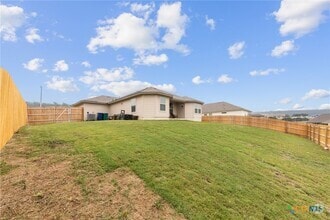 Building Photo - 117 Ayla Marie Dr