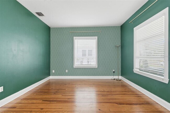 Foto del edificio - 1406 E Ridgewood St