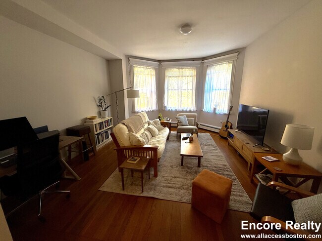 Foto del edificio - 31 Stearns Rd