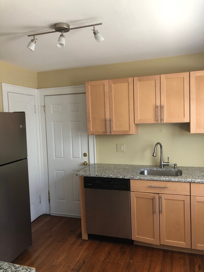 Kitchen - 12302 Mount Overlook Ave