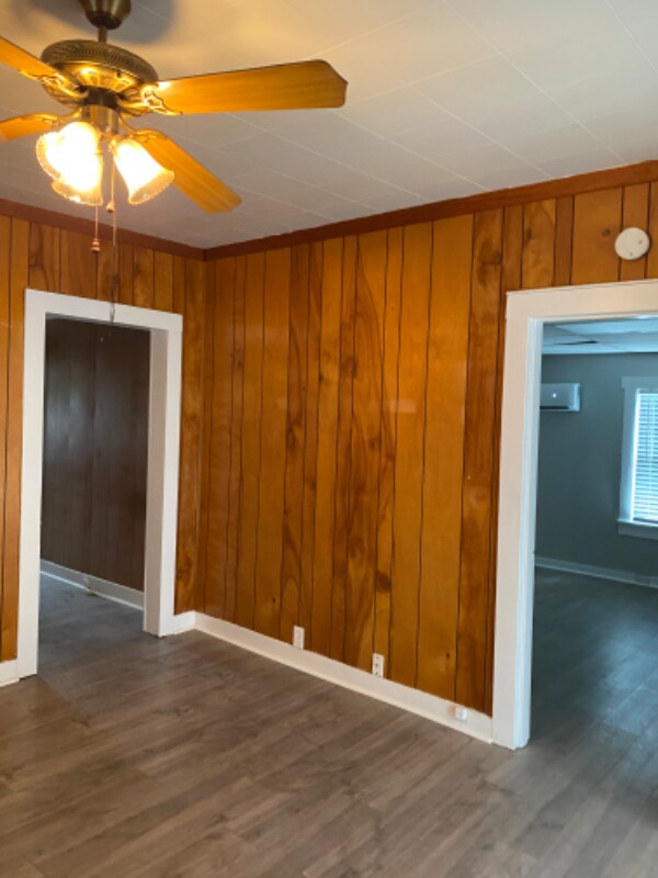 Foto del edificio - 3328 Midway St