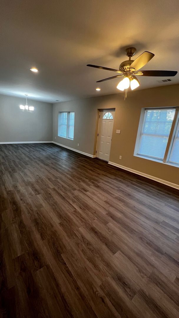 Foto del edificio - BRAND NEW 3bd/2ba Bungalow Renovation!!! -...