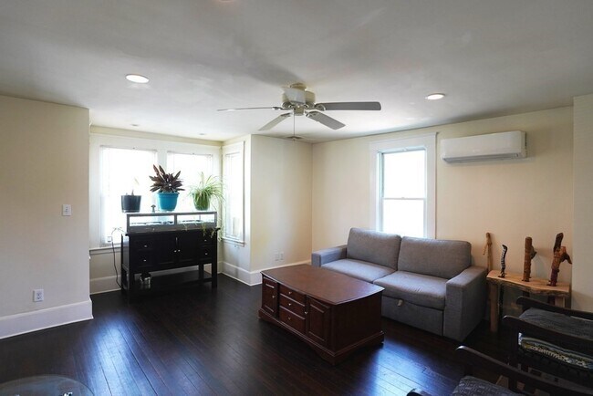 Foto del edificio - 43 Alpine Pl