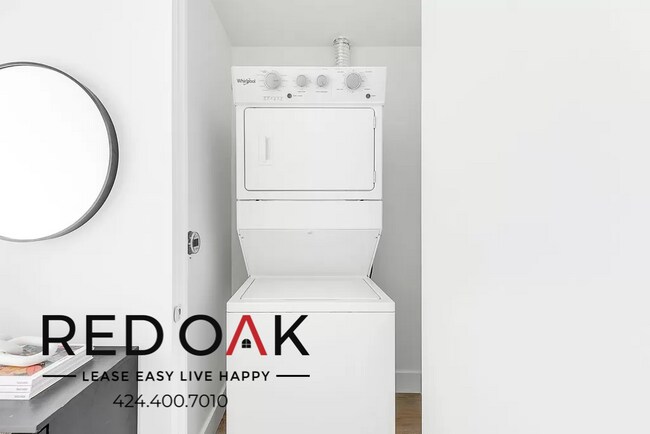 Foto del edificio - Sun-Drenched, Serene One Bedroom with a Sp...
