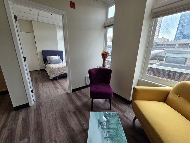 Foto del interior - Sixth & Pine Building