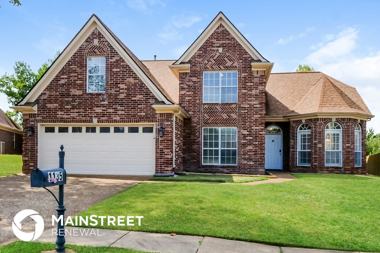 Primary Photo - 1135 Mossy Knoll Dr