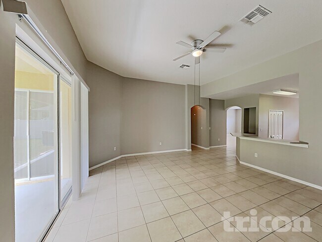 Foto del edificio - 13347 Haverhill Dr