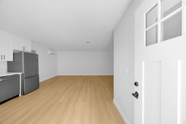 Foto del edificio - 3 Bedroom, 2 Bathroom Home – Near CSULB
