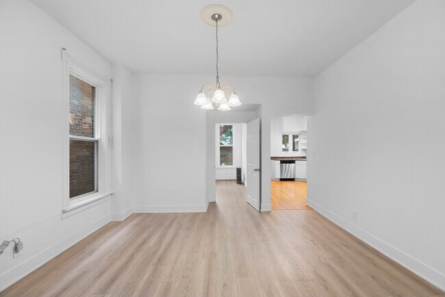 Foto del edificio - 1828 N Whipple St