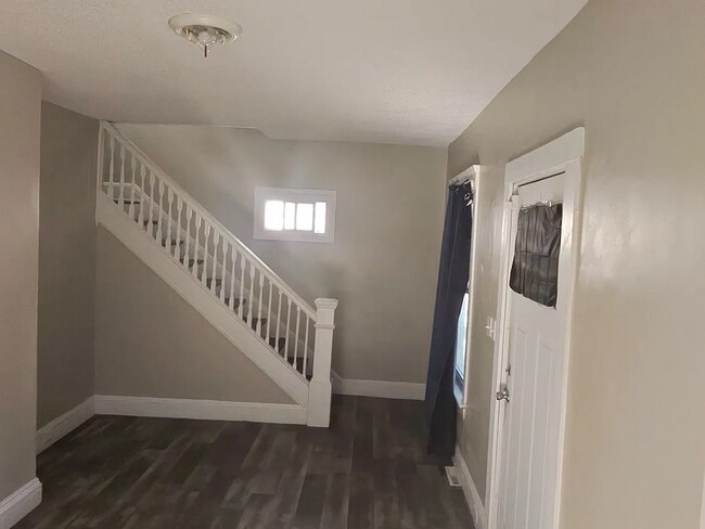 Building Photo - Charming Cape Cod Home with Character and Potential