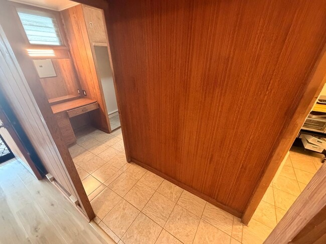 Building Photo - 4257 Sierra Dr