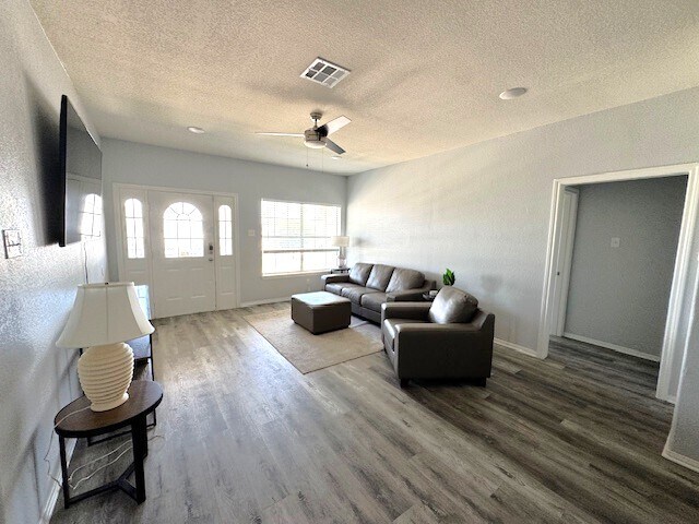 Foto del edificio - 1500-1506 James Ave