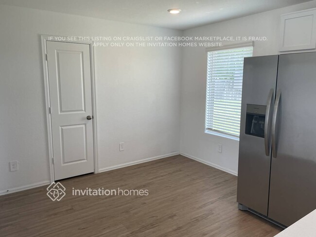 Building Photo - 18842 Charter Elm Dr