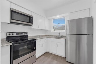Building Photo - 3051 NW 77th St