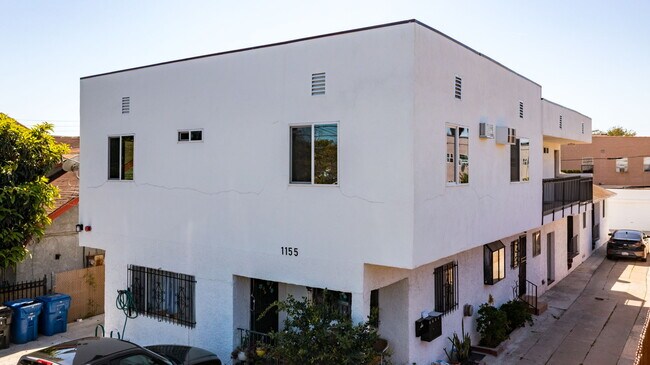 Foto del edificio - 1155 N Ardmore Ave