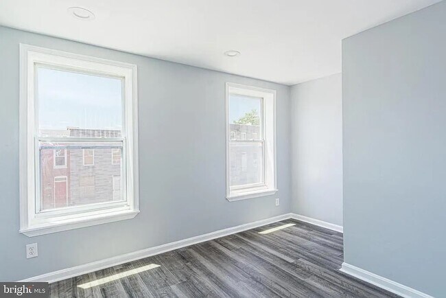 Foto del edificio - 1314 W Pratt St