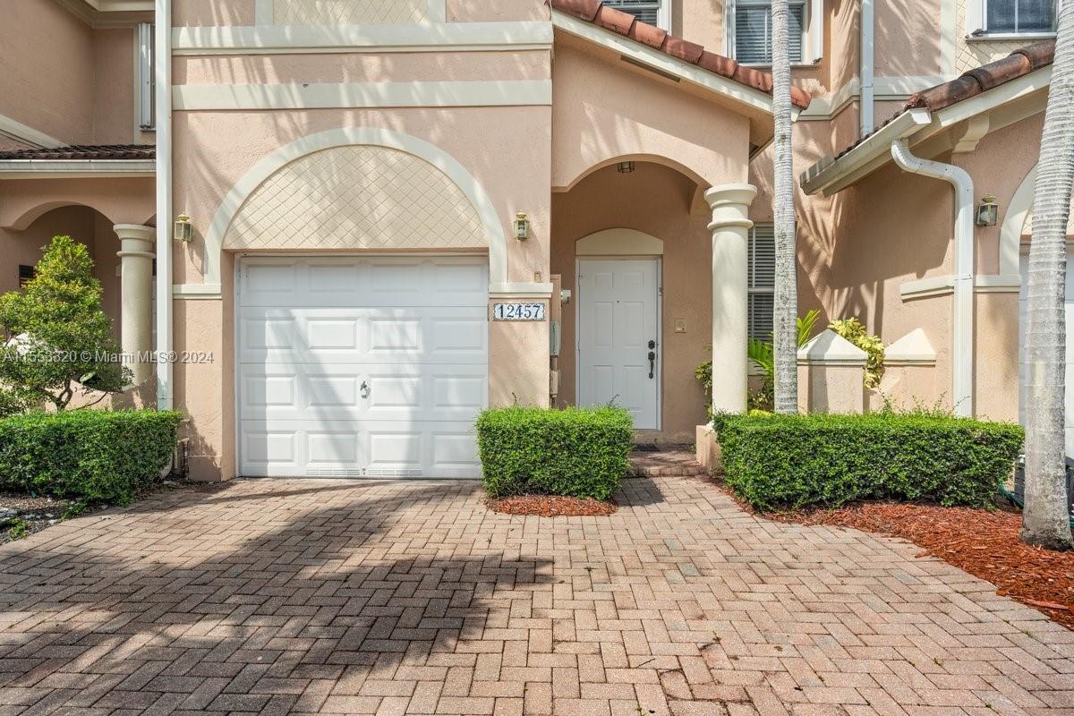 Foto principal - 12457 SW 124th St
