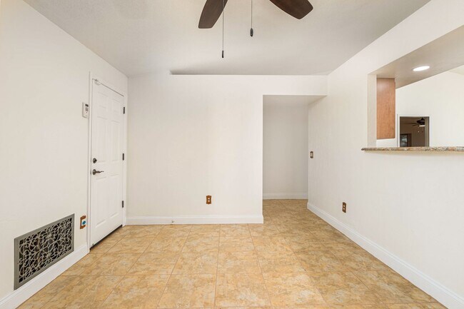 Building Photo - Convenient, Updated, and Plenty of Room fo...
