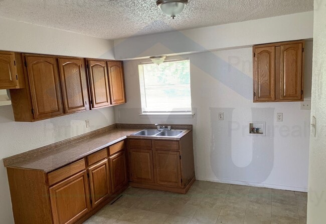 Photo - COMING SOON! Charming 3-bed 1- bath in Dal... House