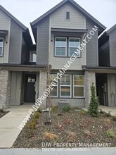 Building Photo - 1334 N Meadowglen Ave