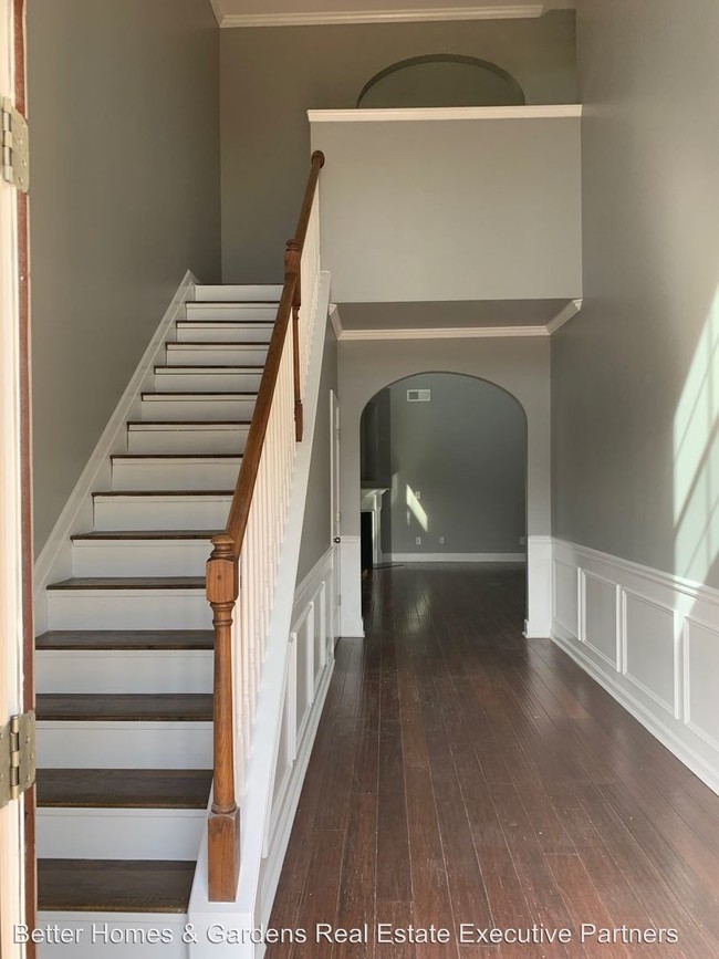 Building Photo - 4 br, 3 bath House - 472 Lory Lane