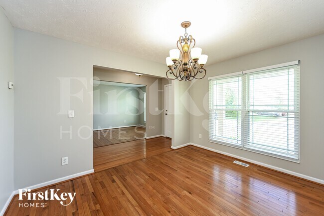 Foto del edificio - 2125 Picketside Dr